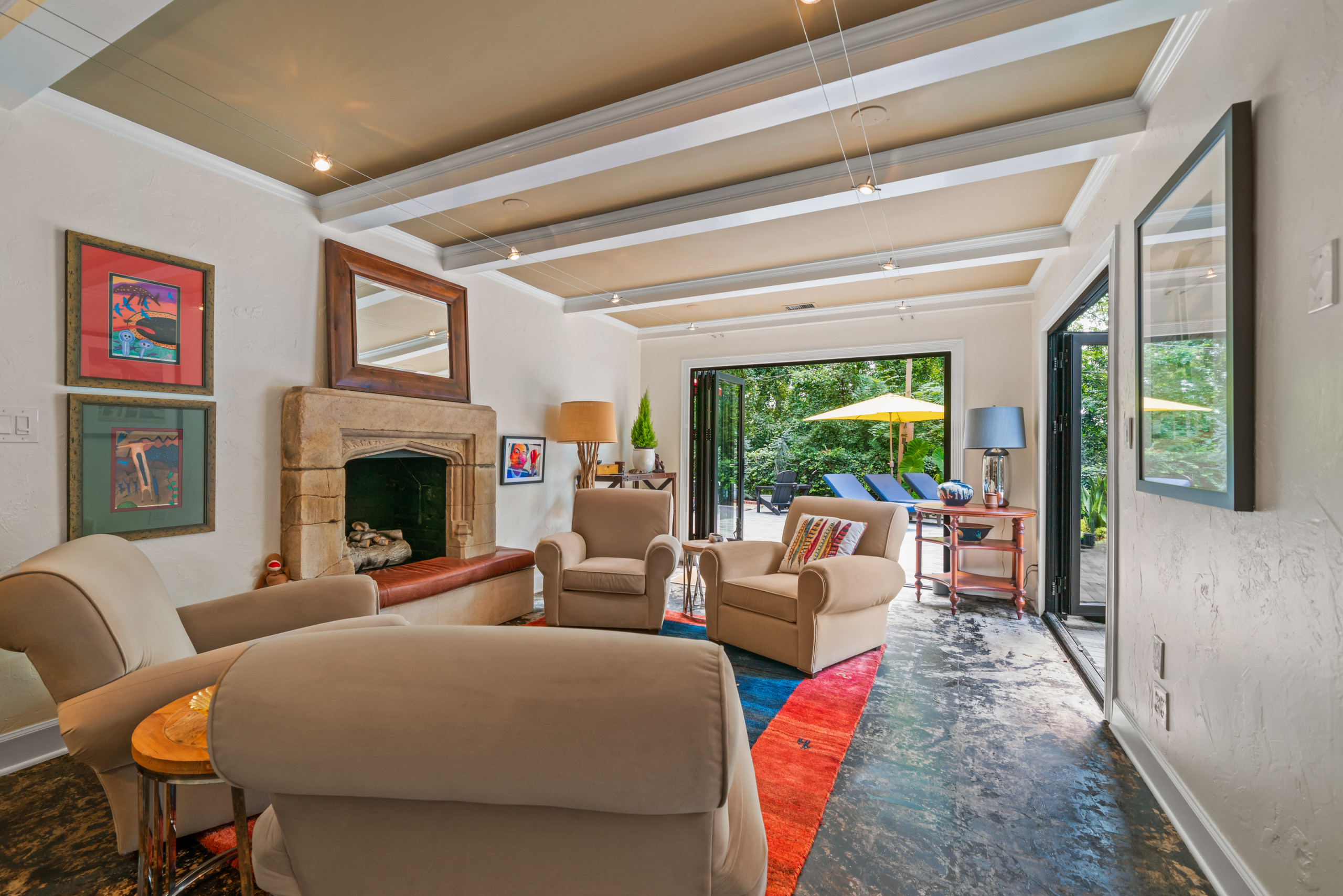 Mid-century modern living room photo in Atlanta