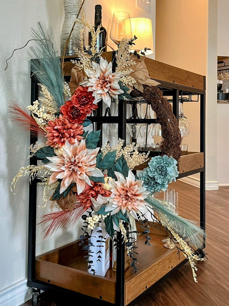 Modern, Inviting Holiday Decor