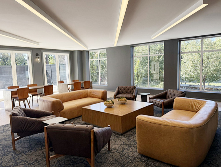 Amenity lounge