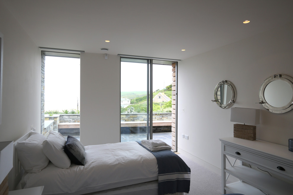 Modernes Schlafzimmer in Cornwall