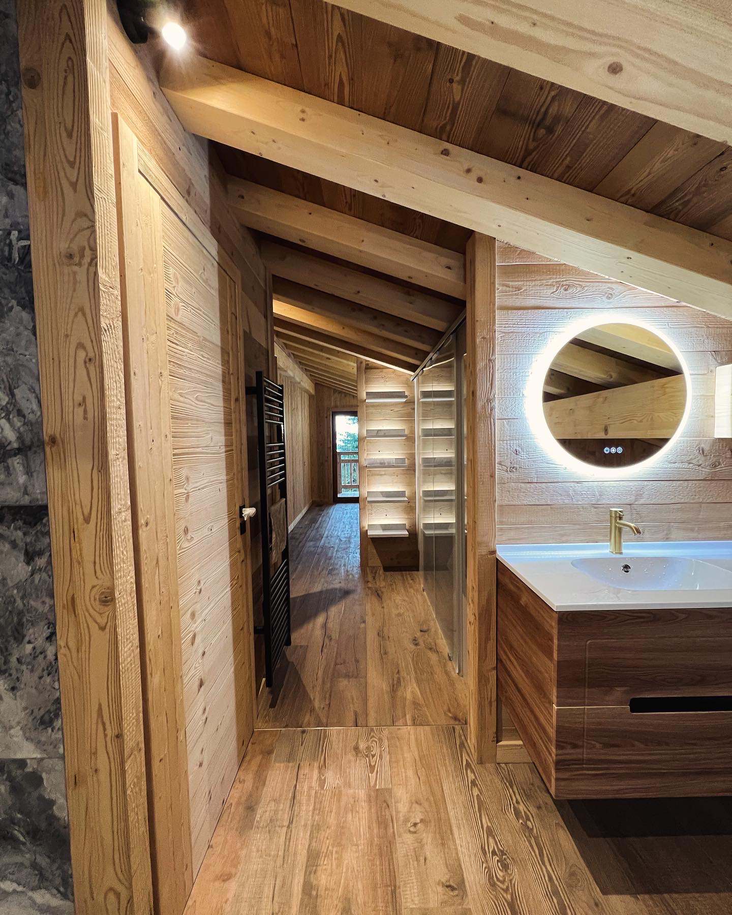 CHALET la cry SALLES DE BAINS