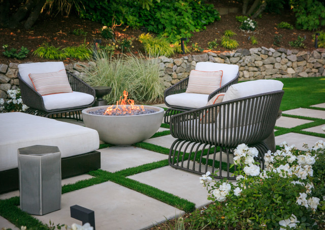 Thackeray modern-patio