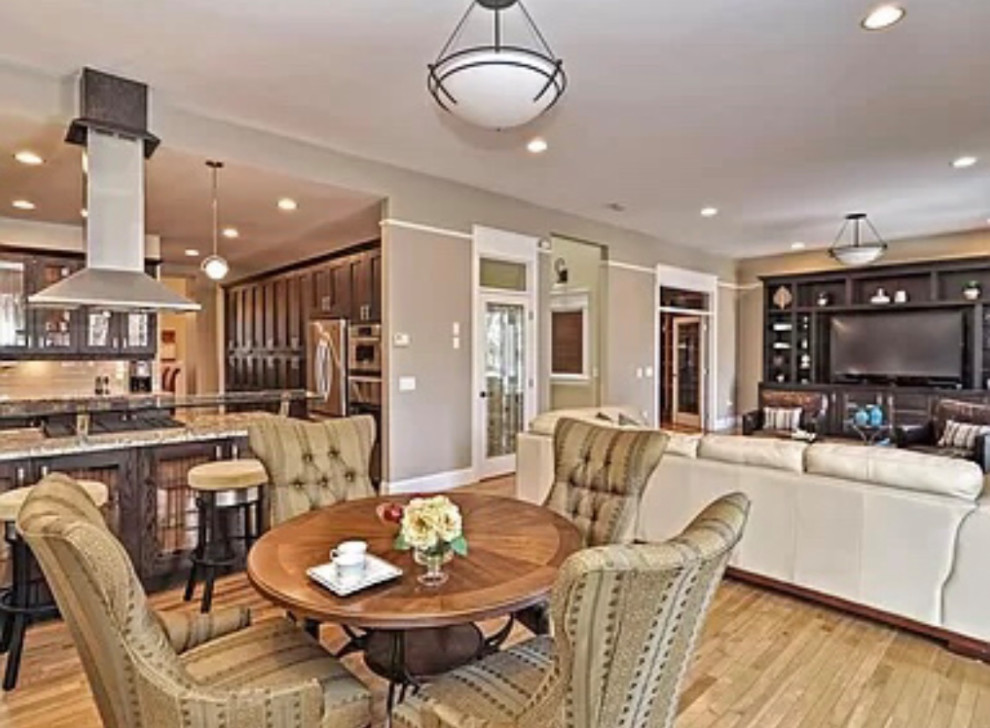 5000+ sq ft craftsman new home.