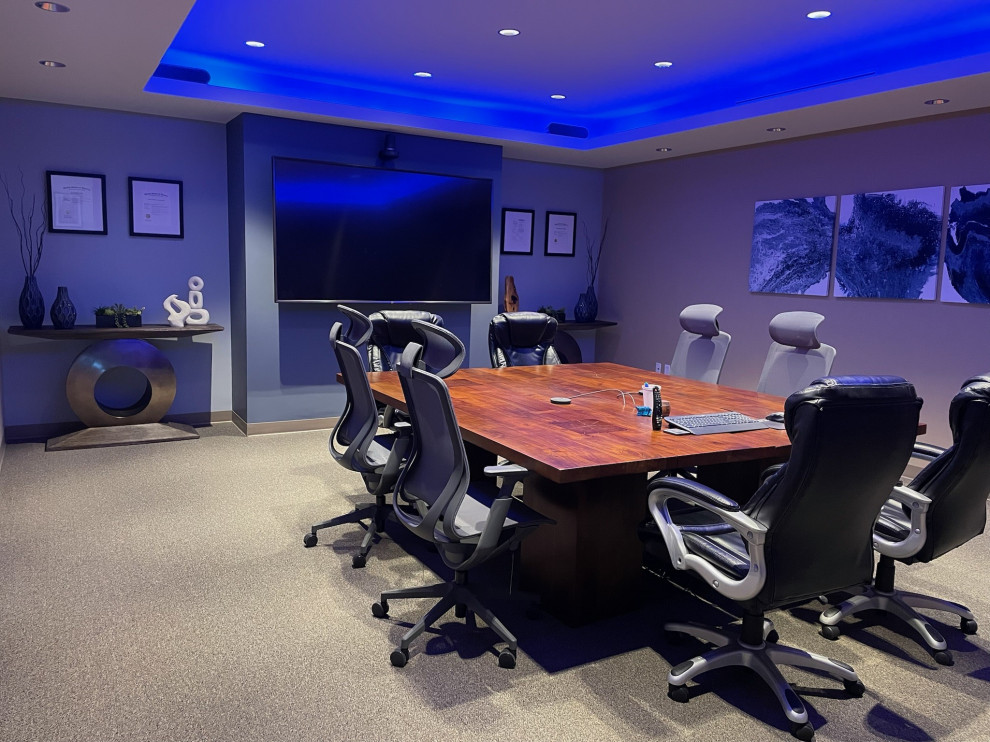 Contemporary Office Meeting Room