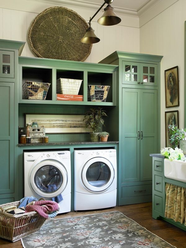 Photo of a mid-sized laundry room in Charlotte.