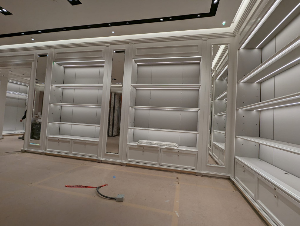 Walk in closet