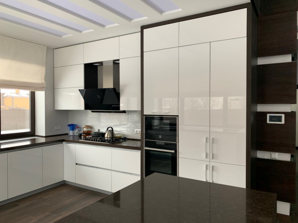 Кухня в современном стиле, пос. Большие Кабаны