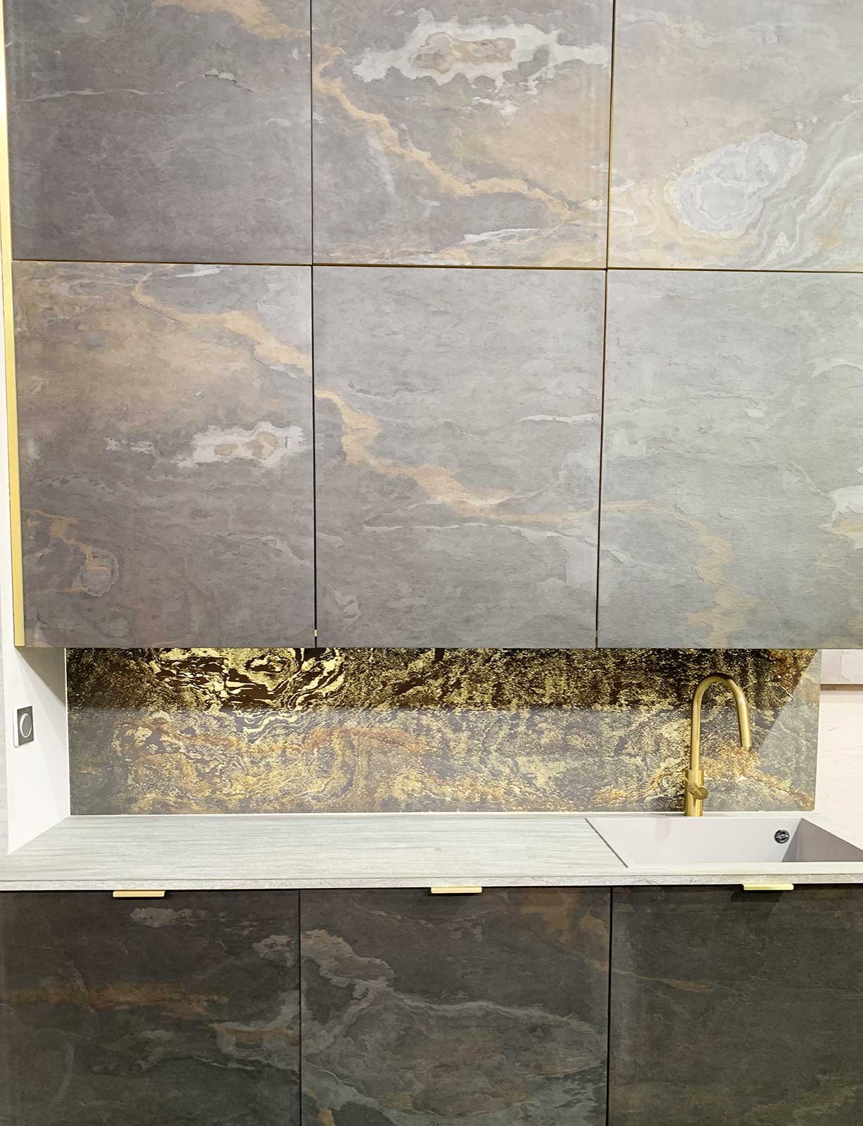 Каменный шпон