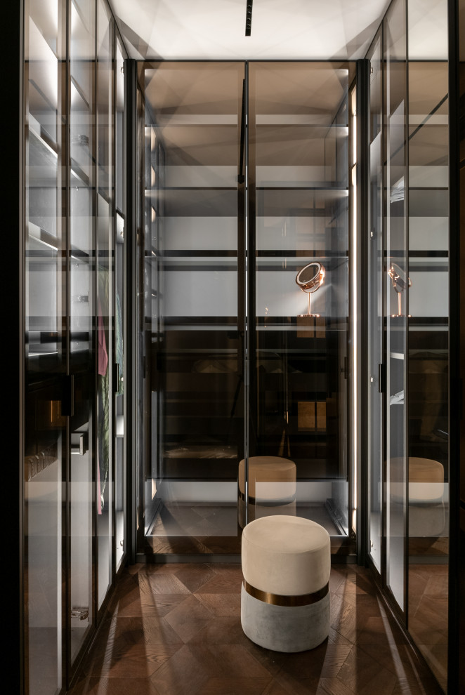 Стеклянный гардероб