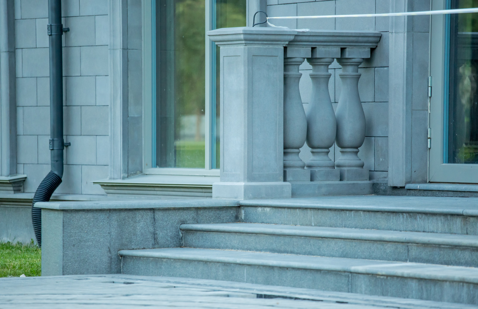 Классический особняк под Петербургом 1800м2