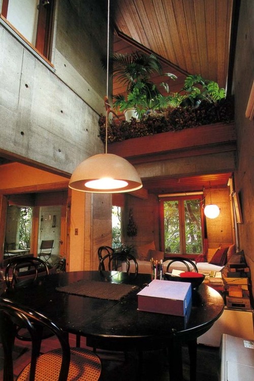 名作住宅：住む人とともに育つ家と庭。建築家阿部勤さん自邸