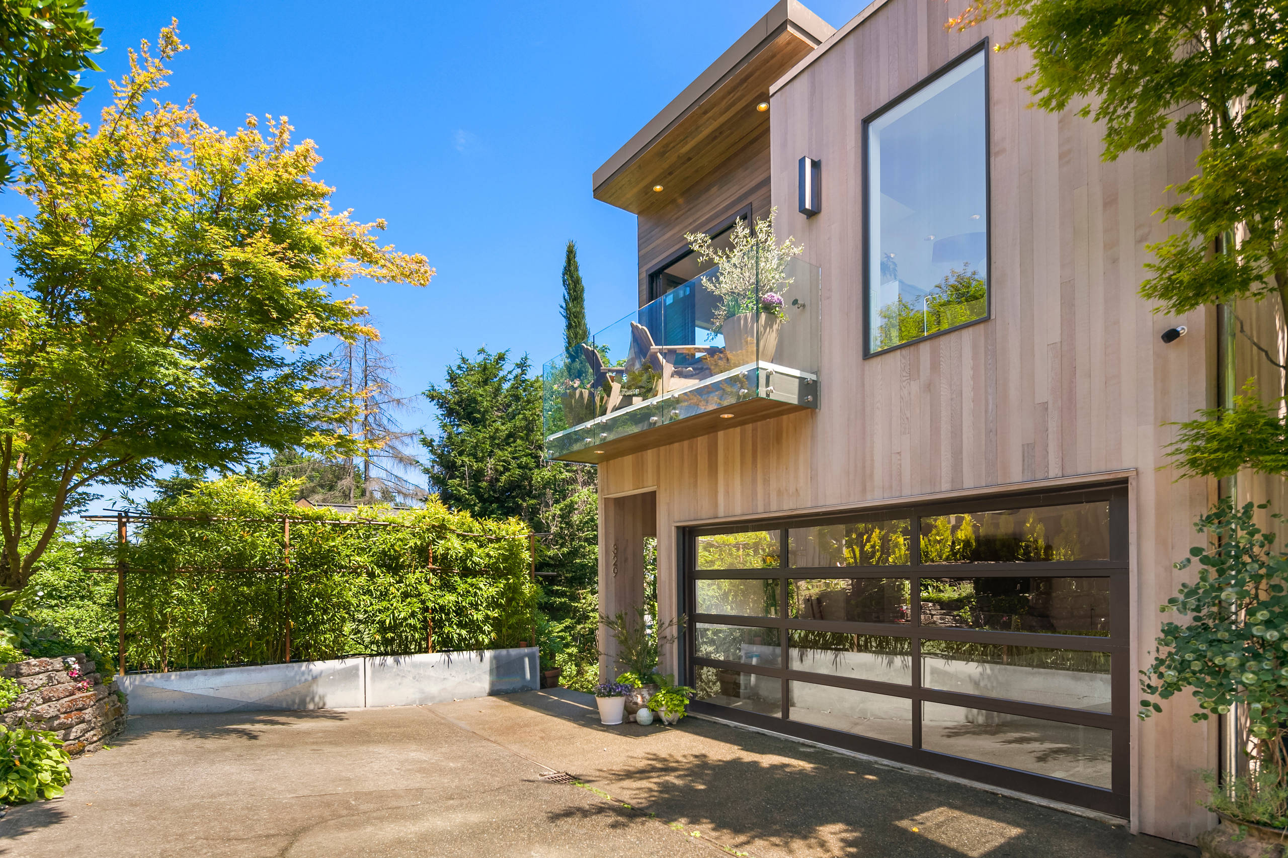 Treehouse atop Madison Valley I Seattle, Washington