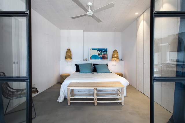 Apartamento de verano mediterranean-bedroom