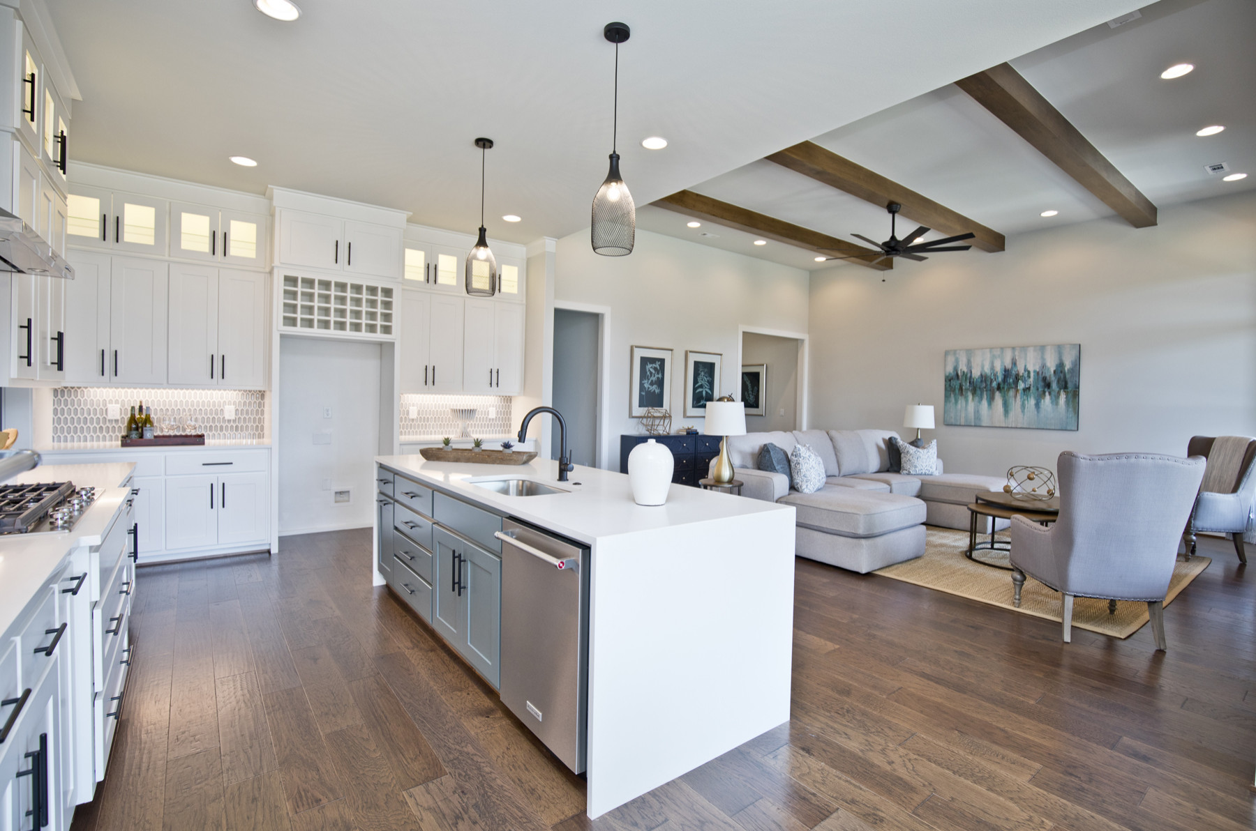 ST142_4306 S 86th Street