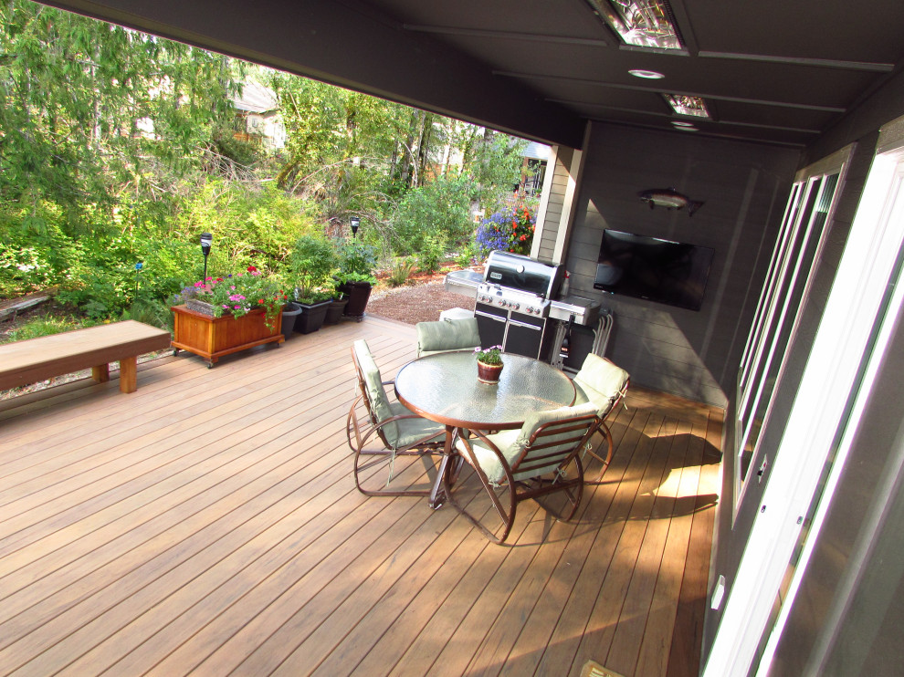 TEHALEH CUSTOM DECK & BENCH - Traditional - Deck - Seattle - by DCS ...