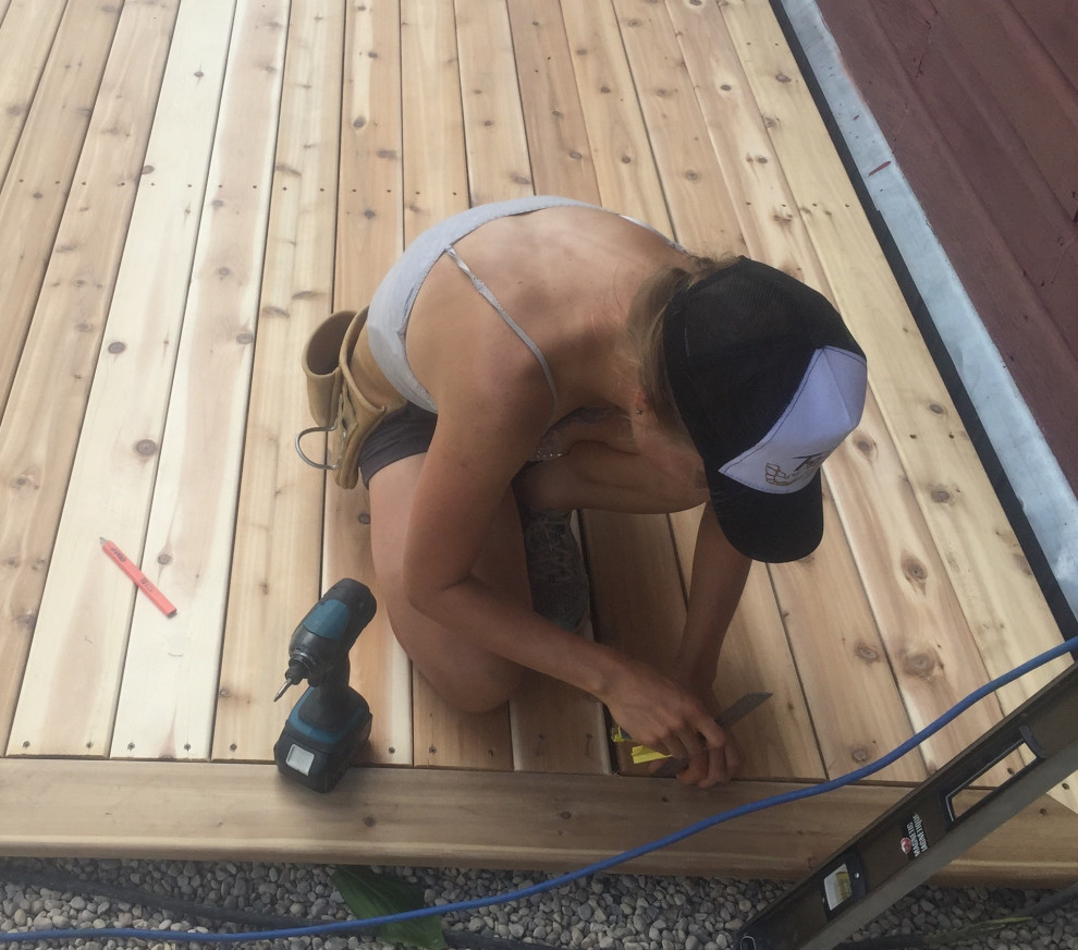 G Building a Deck