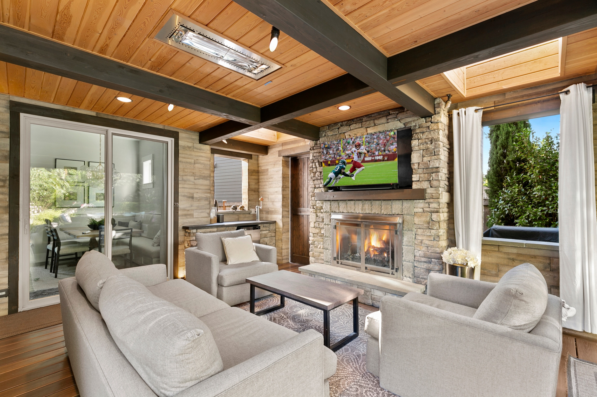 Cozy Sammamish Retreat