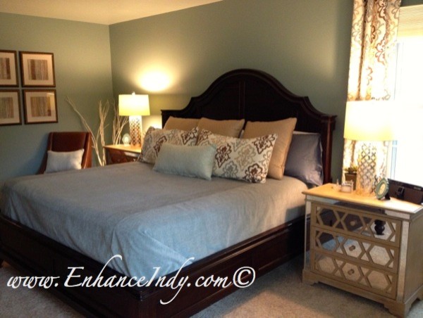 Inspiration for a transitional bedroom in Indianapolis.