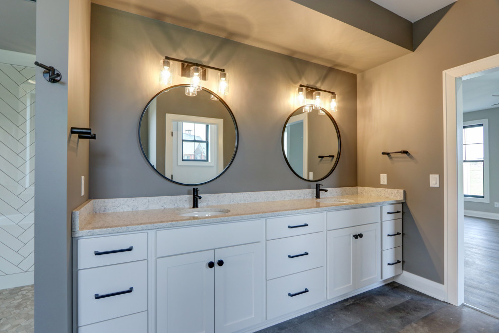 Farmhouse style in Bath Township