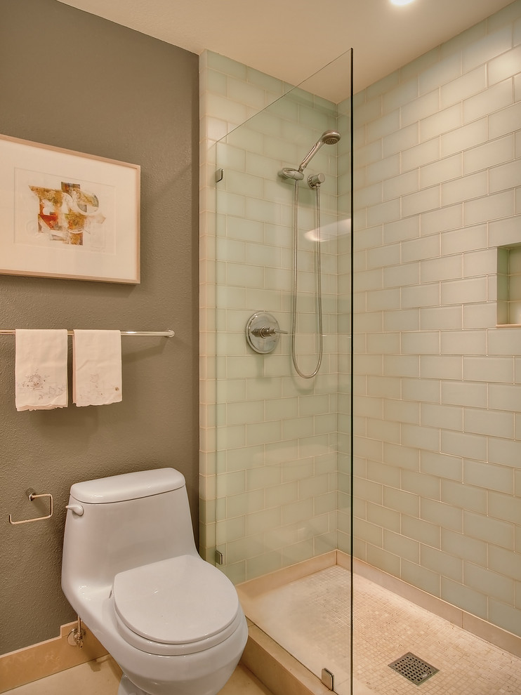 Inspiration for a contemporary bathroom in Seattle with subway tile.