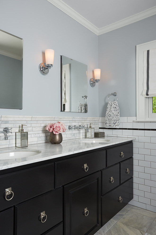 Design ideas for a small transitional master bathroom in Chicago with an undermount sink, flat-panel cabinets, black cabinets, white tile, subway tile, grey walls, marble benchtops, a corner shower, a two-piece toilet and marble floors.