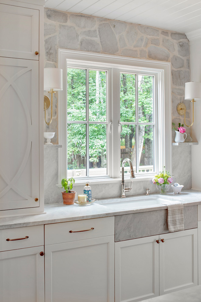 Inspiration for a transitional kitchen remodel in Atlanta