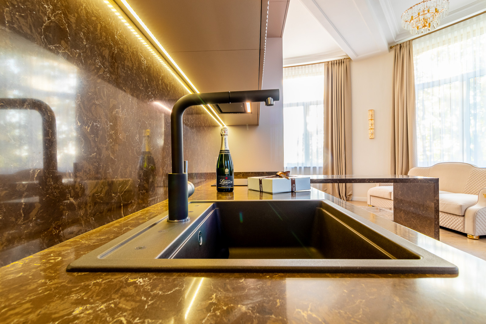 АК Grand Royal Residences. Съемка кухни-гостиной для МК ITALIKA