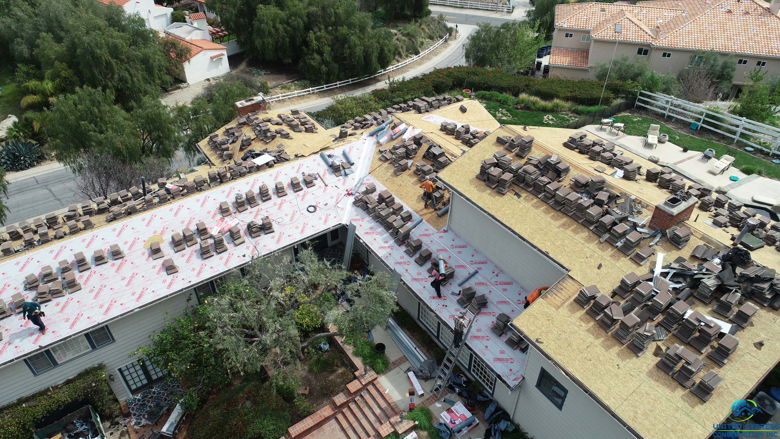 Roofing installation in Bell canyon