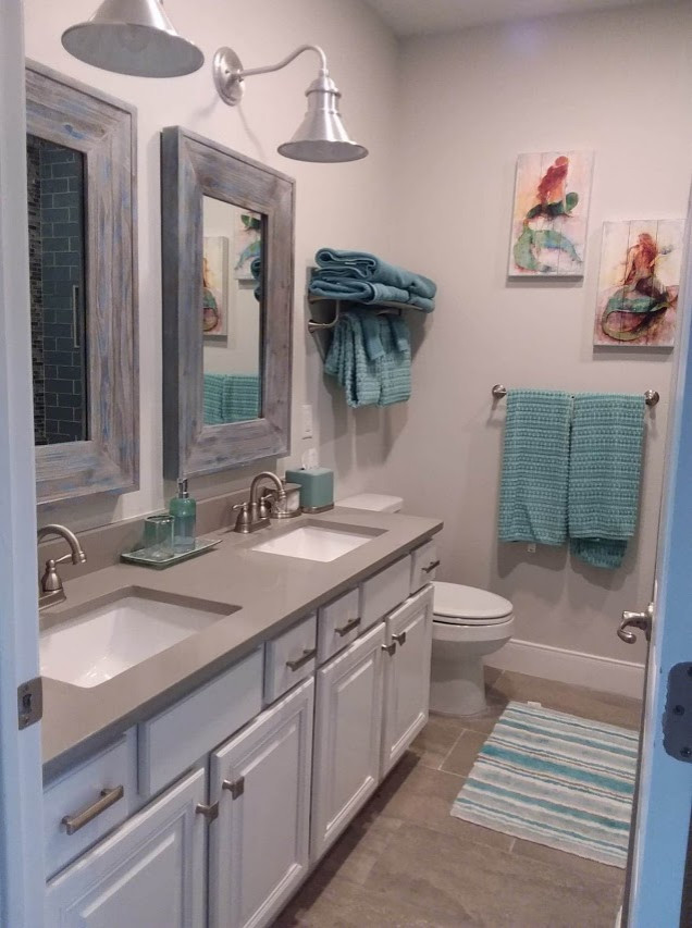 Bathroom - bathroom idea in Austin