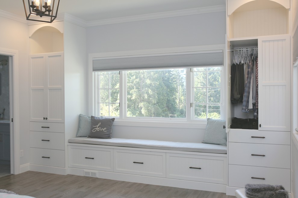 Home design - transitional home design idea
