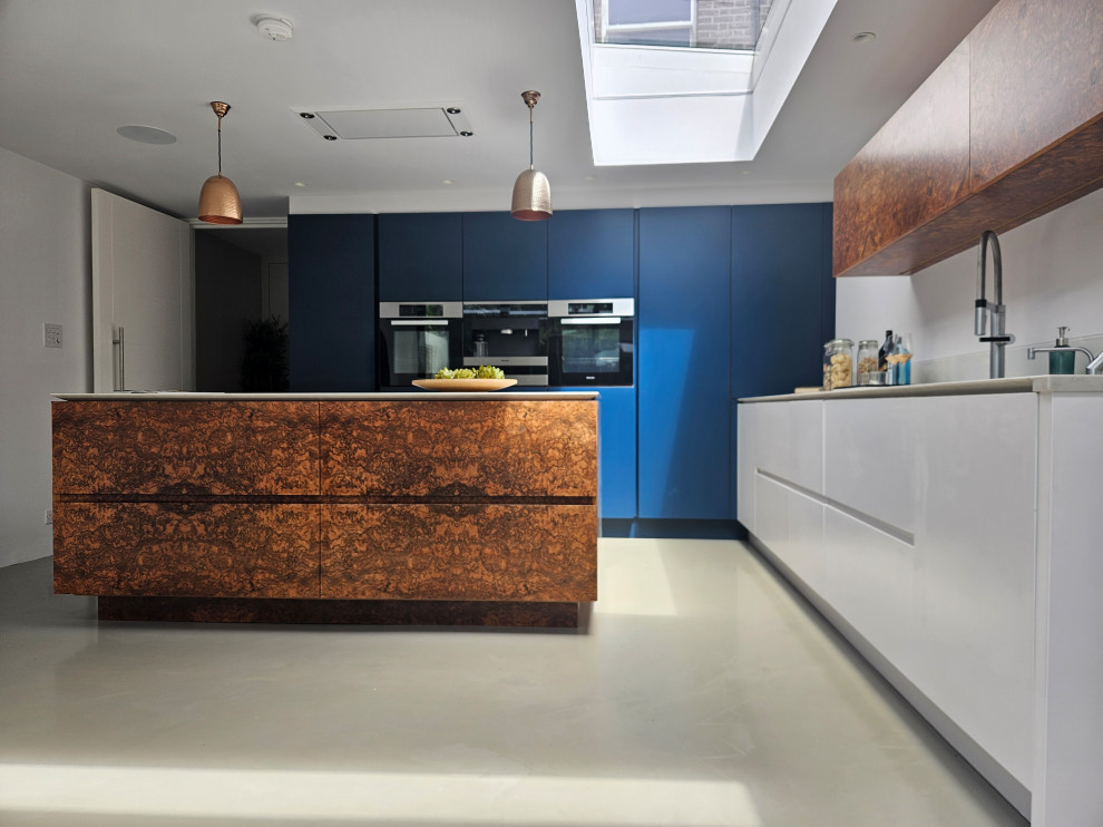Bespoke Handleless Kitchen with Walnut Accents