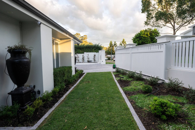 Brookwater trendy-have
