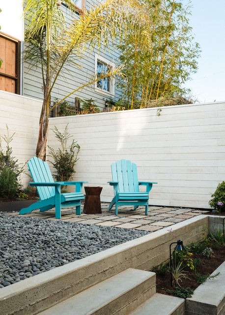Low maintenance backyard contemporary-uteplats