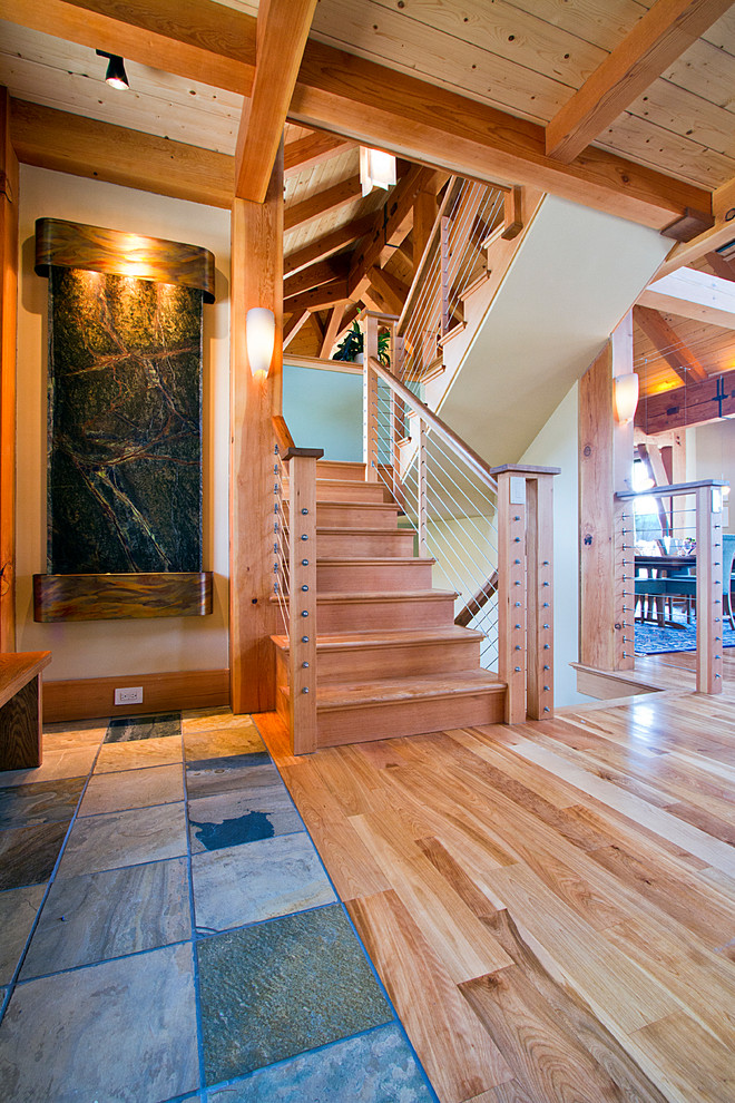 Example of a trendy entryway design in Boston