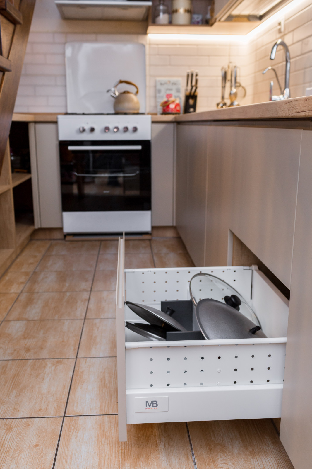 Кухня в частном доме нестандартной планировки