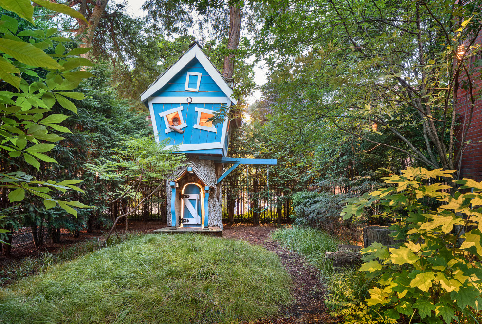 Example of a mountain style shed design in Chicago