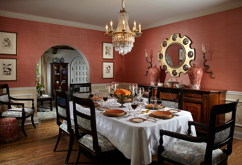 Traditional dining room in Miami.