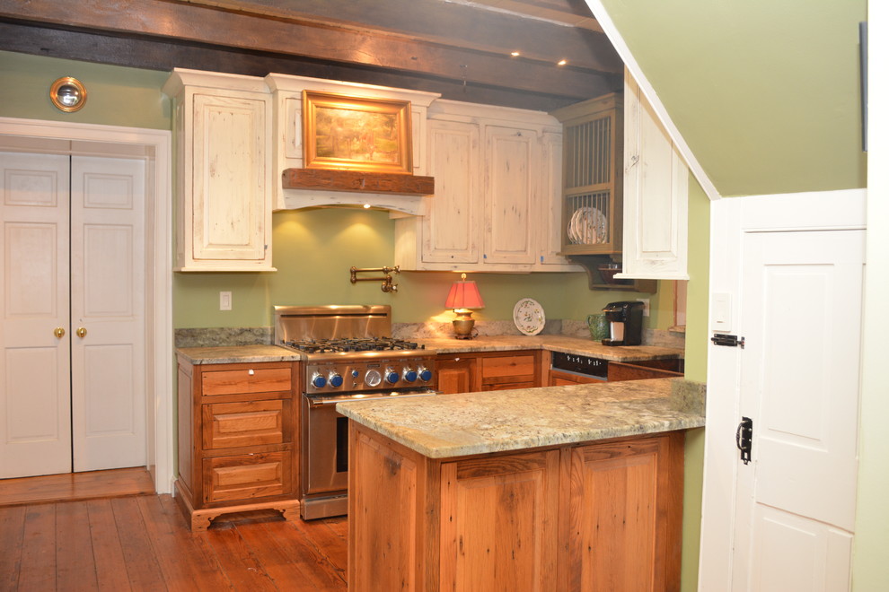 Inspiration for a rustic kitchen remodel in DC Metro