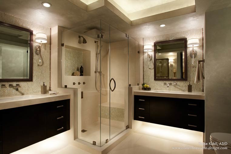 This is an example of a transitional bathroom in Miami.