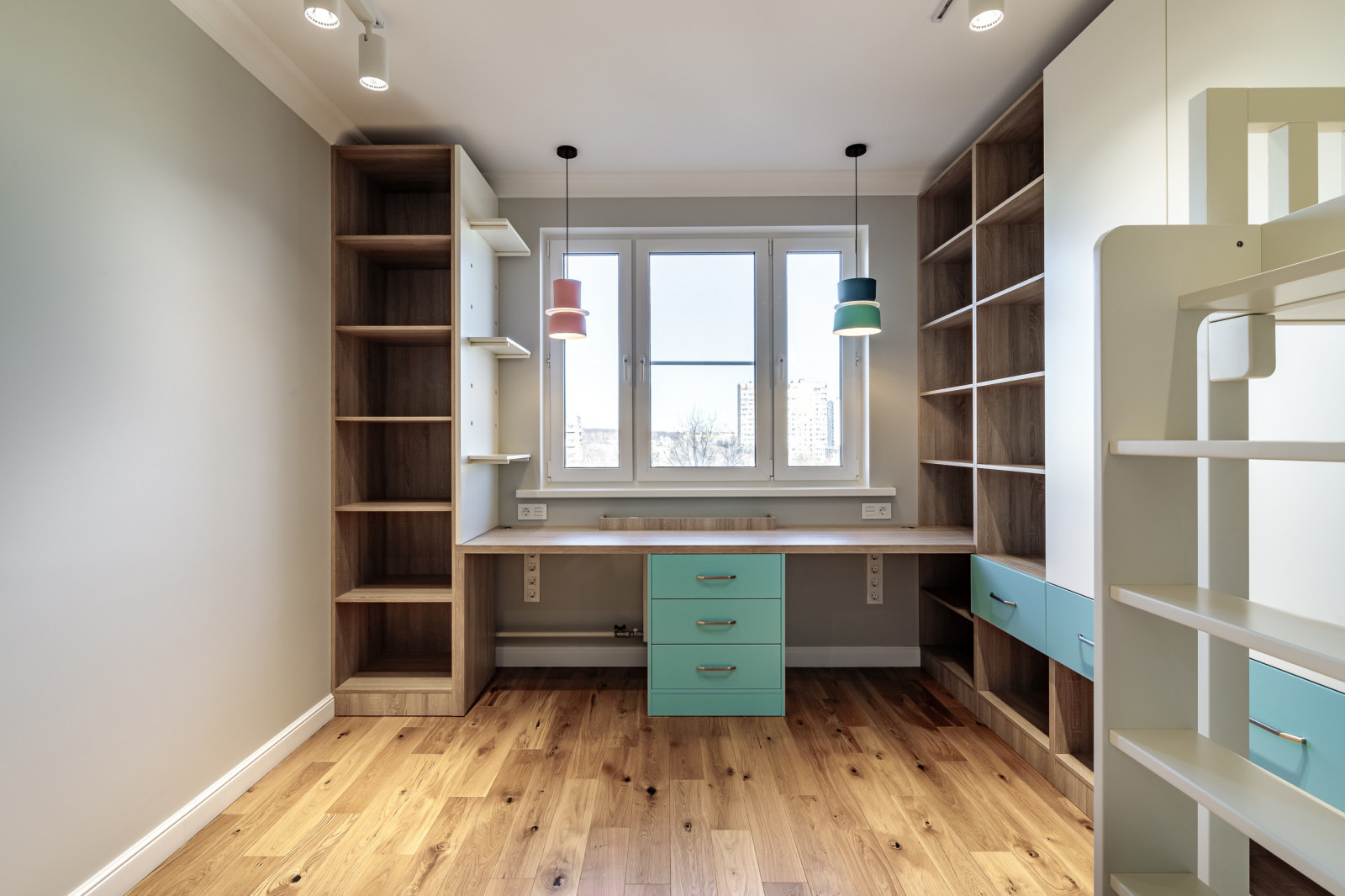 Ремонт на улице Дундича