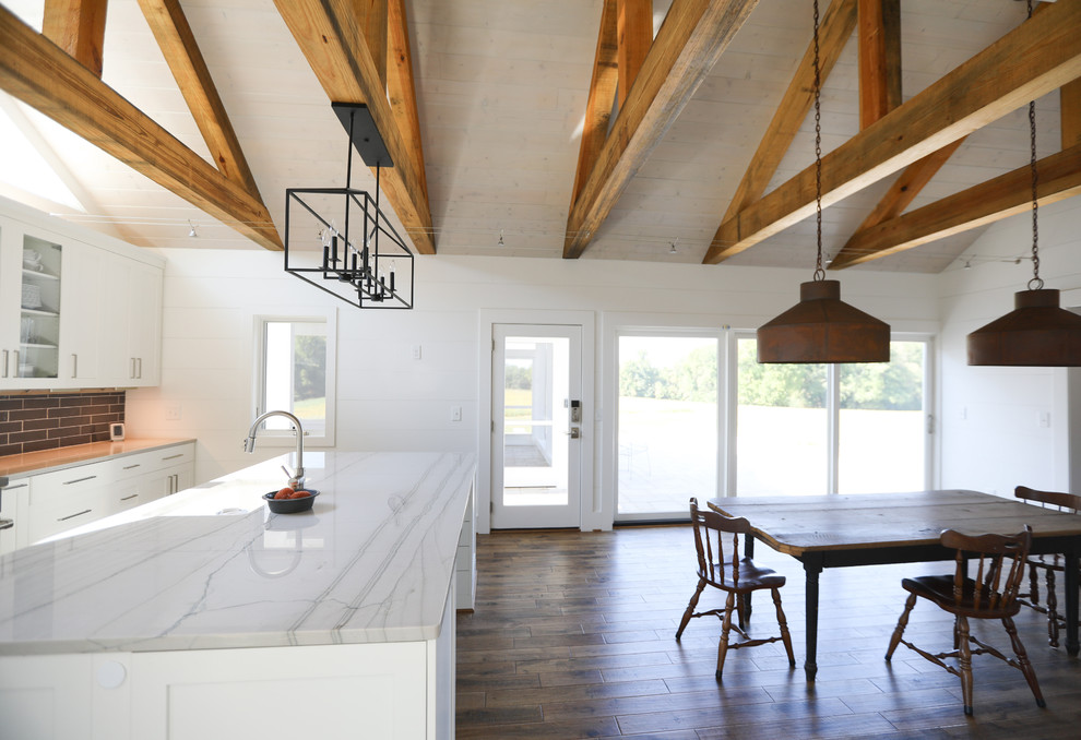 Home design - transitional home design idea