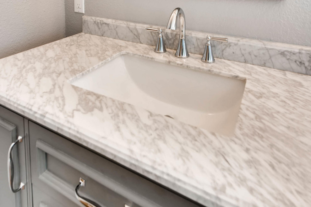 Modern Bathroom