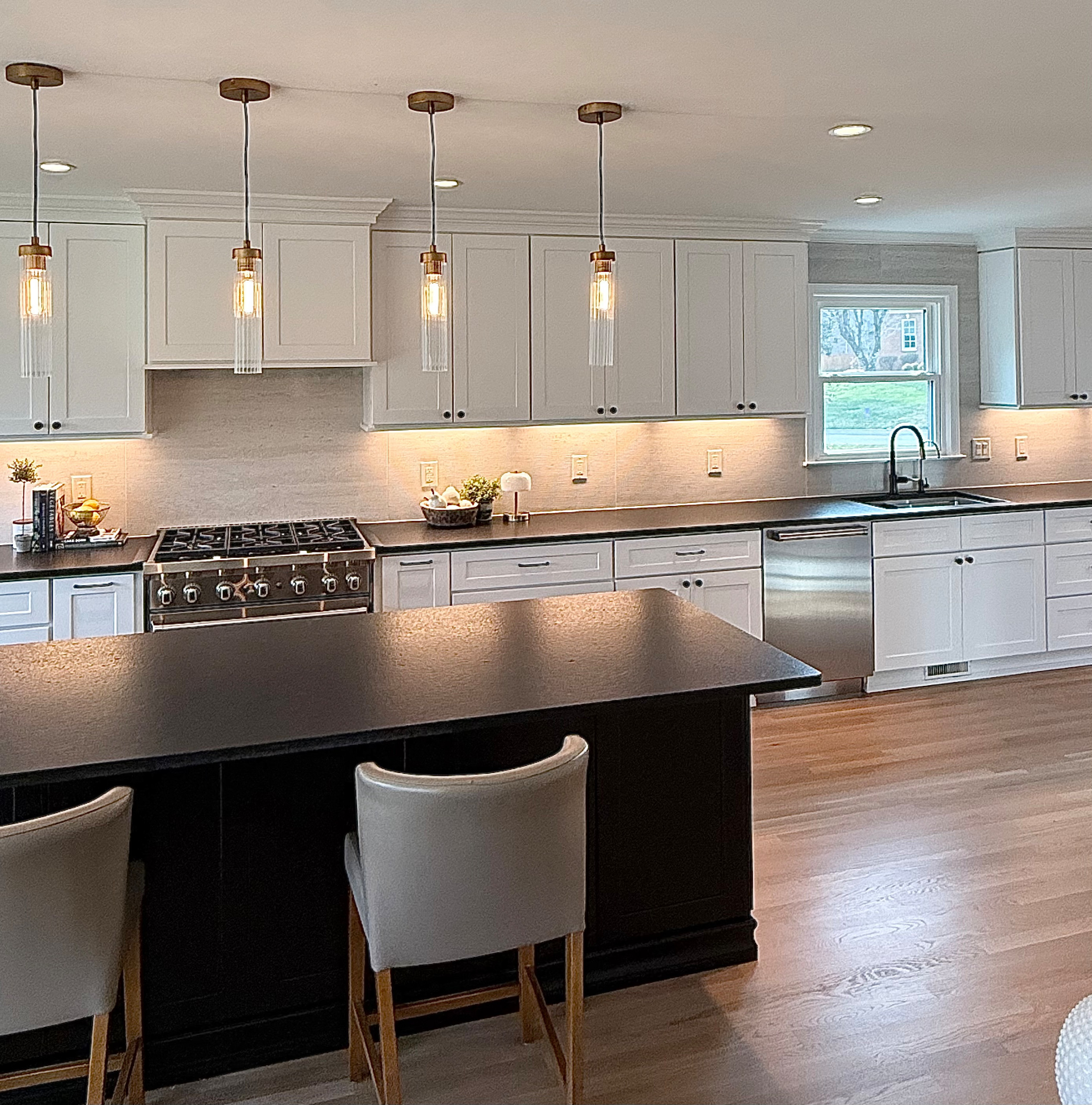 Franklin Complete Kitchen and LR Reno