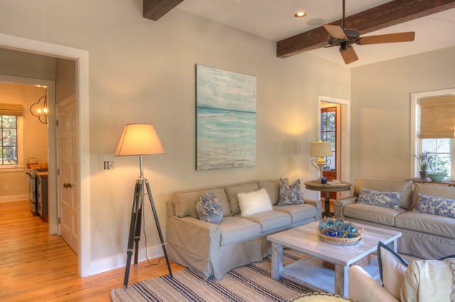 Rosemary Beach Renovation maritim-vardagsrum