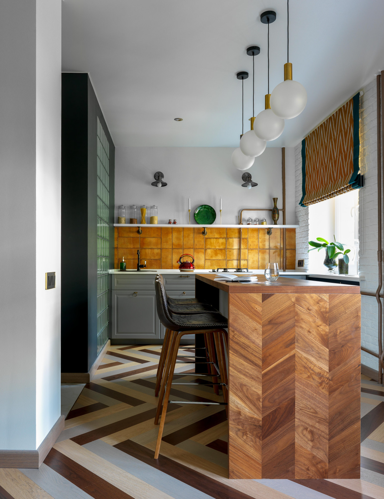 Проект "Изумруд и латунь"