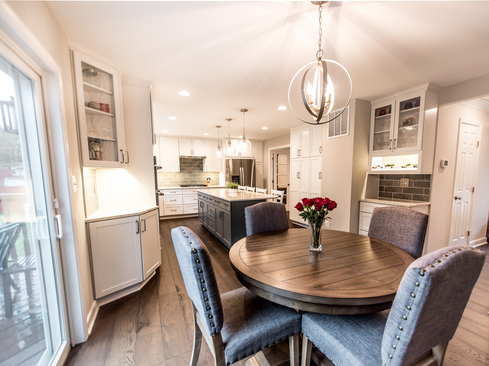Kitchen - transitional kitchen idea in Baltimore