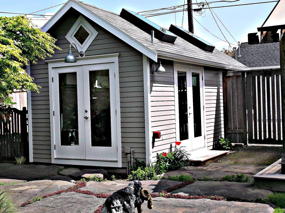 This is an example of a traditional shed and granny flat in Seattle.