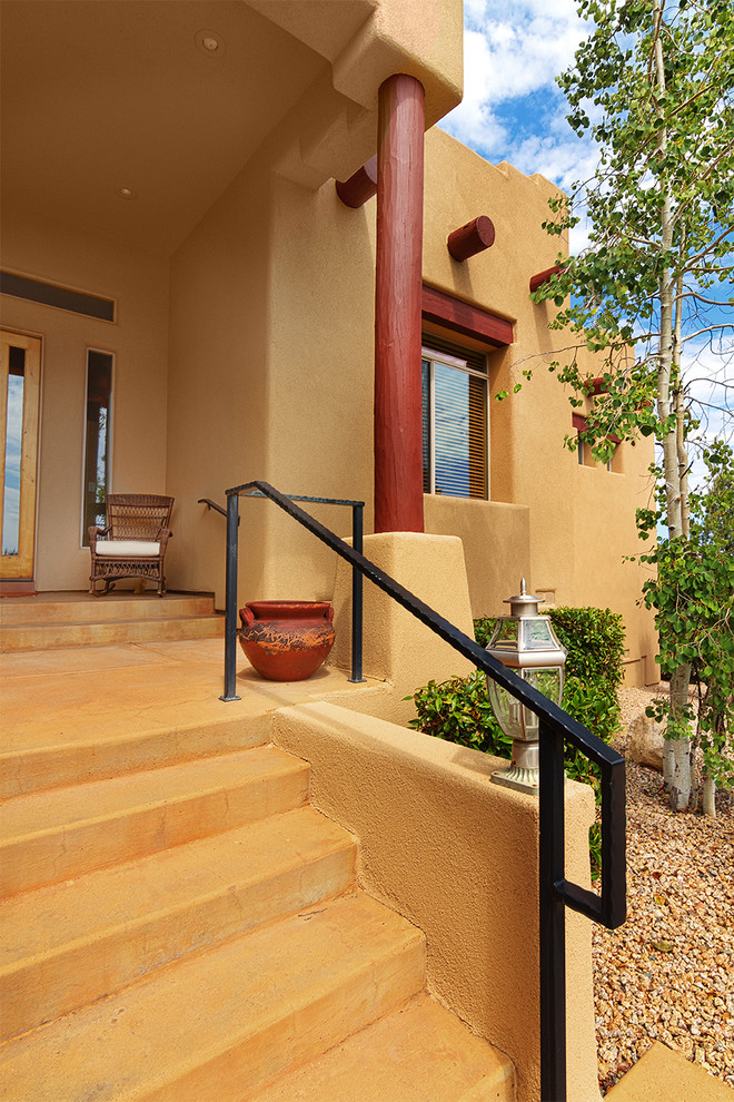 Design ideas for a verandah in Phoenix.