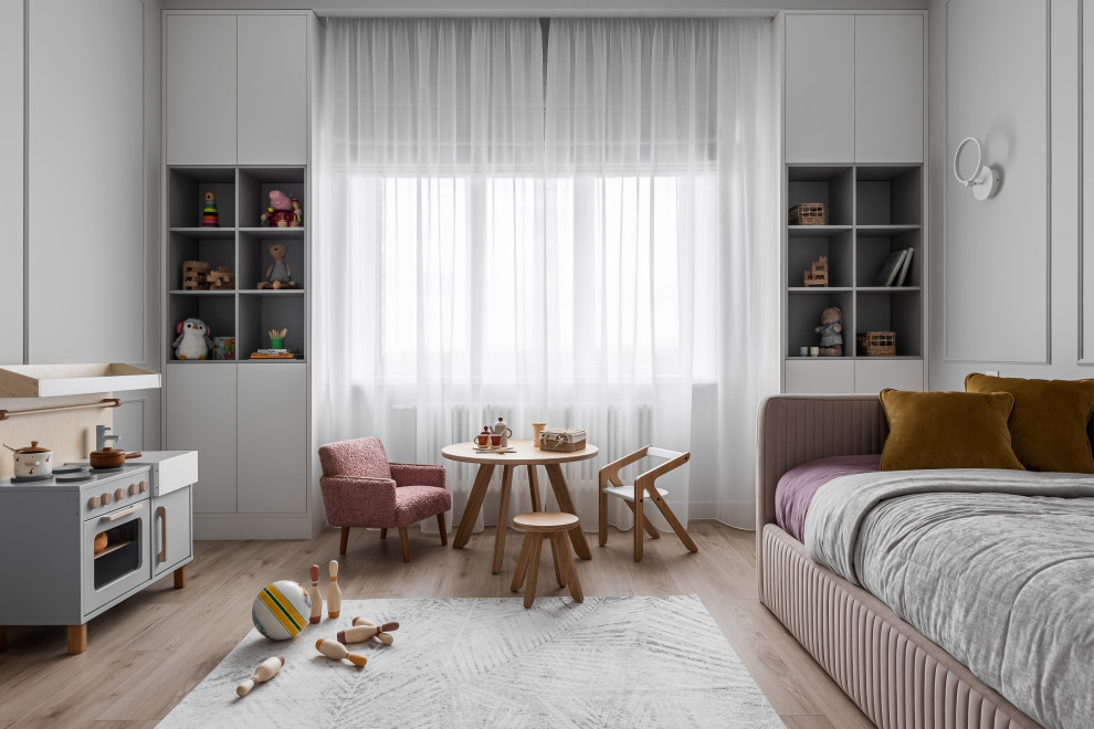 на стороне монохрома