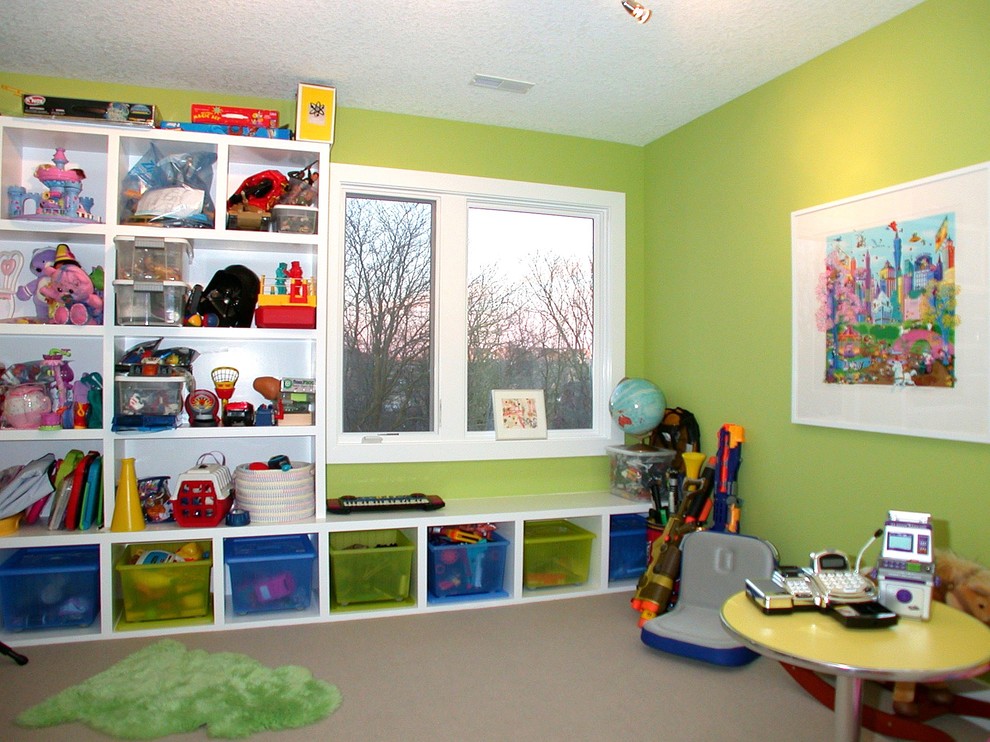 Design ideas for a contemporary family room in Cedar Rapids.